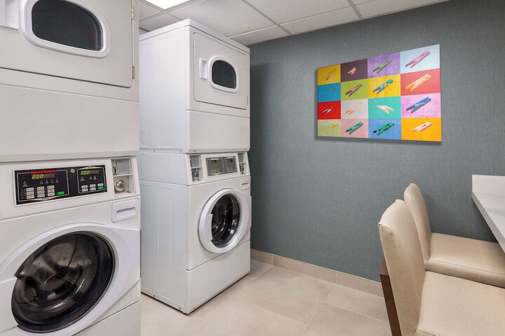 Homewood Suites by Hilton Tampa Airport - Westshore