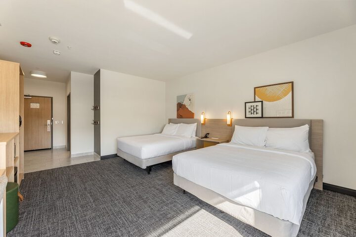 Spark by Hilton Garland Dallas East