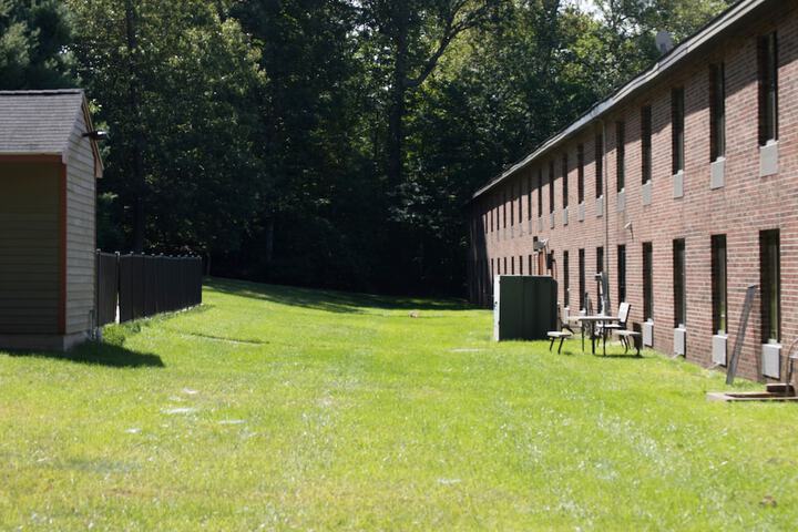Hotel Exterior 22 of 24
