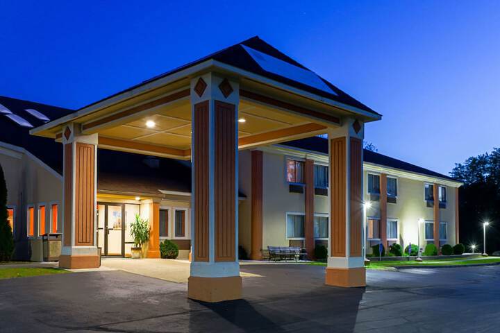 Hotel 2 of 42