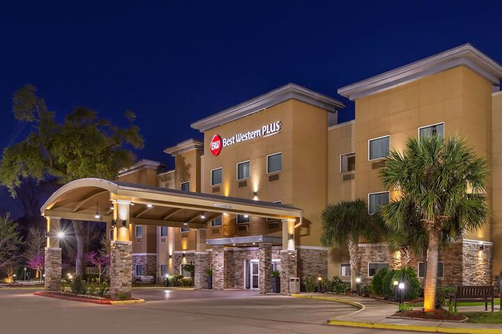 Best Western Plus Lake Jackson Inn & Suites