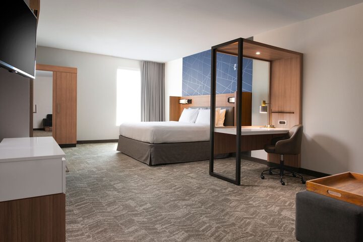 Room 11 of 39