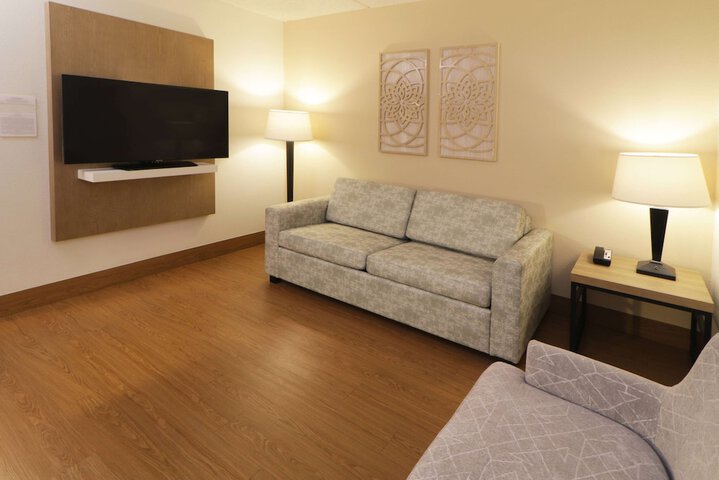 Room 36 of 110