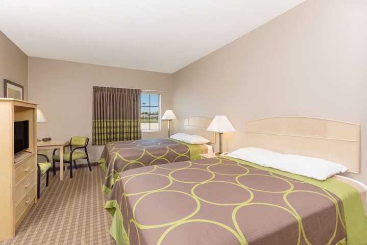 Super 8 by Wyndham Carroll / East