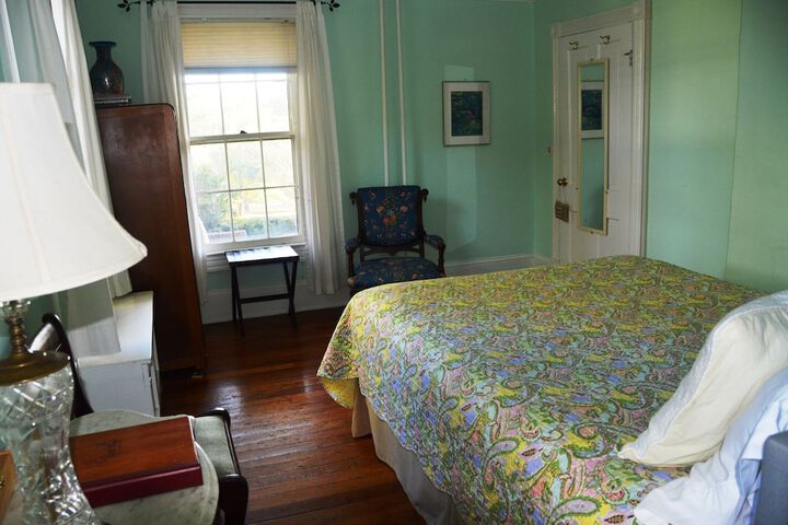 Room 19 of 54