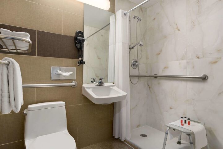 Room 14 of 45