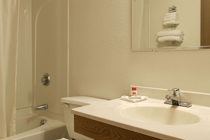 Room 26 of 27