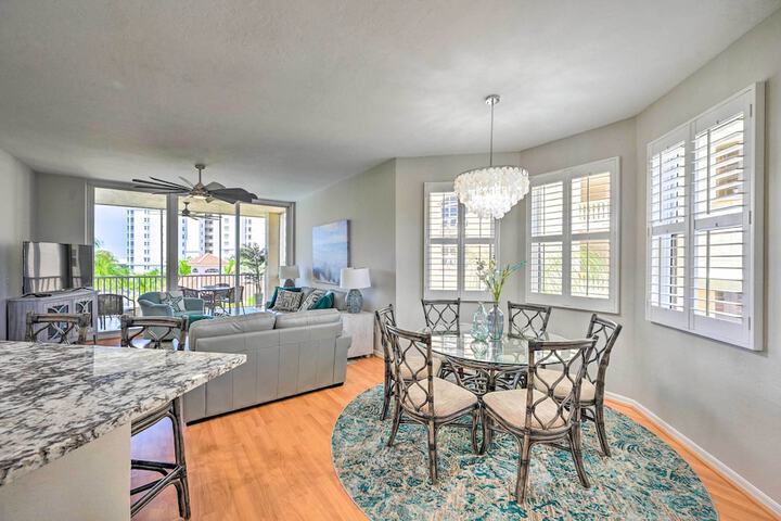 Naples Escape in Regatta w / Resort Amenities!