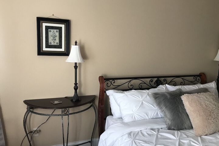 Room 25 of 97