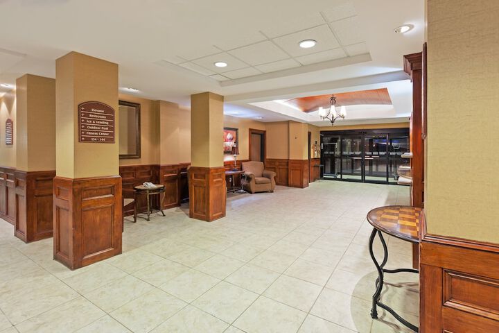 Hotel 4 of 38