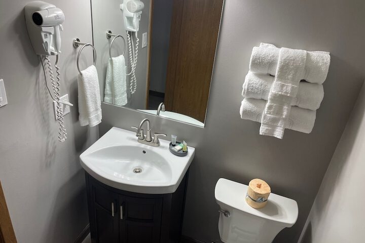 Room 8 of 30