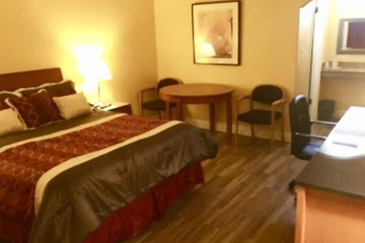 Town & Country Motel