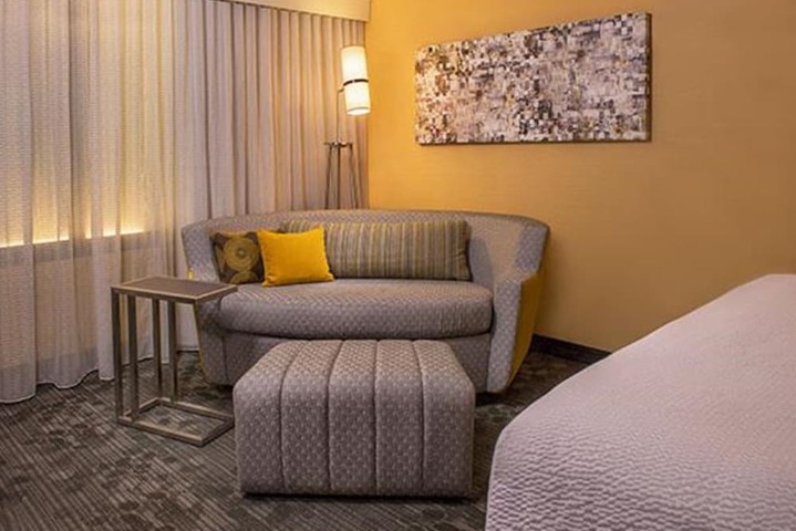 Room 13 of 30