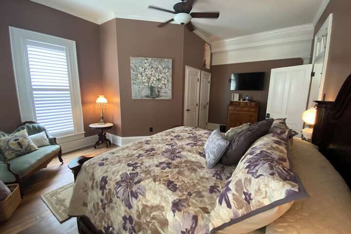 Room 18 of 49