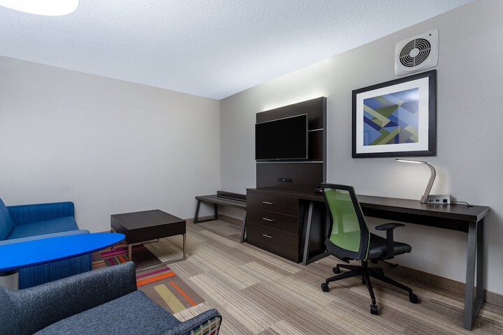 Room 38 of 75