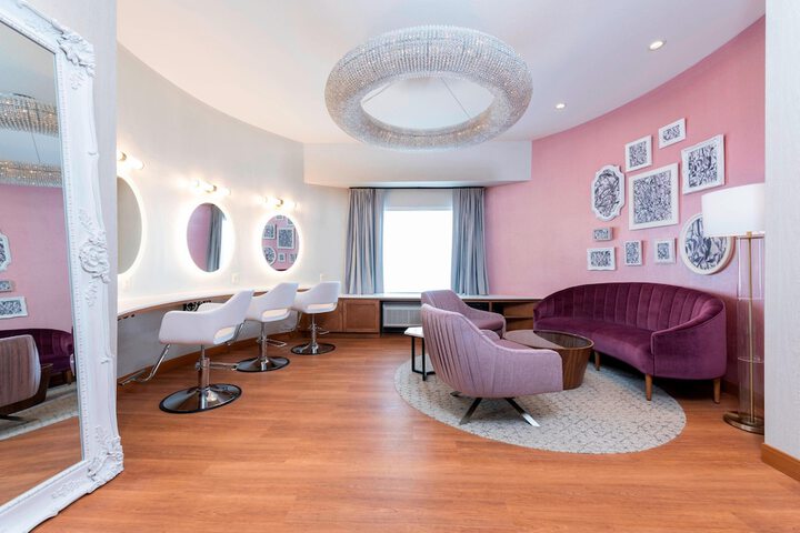Room 51 of 82