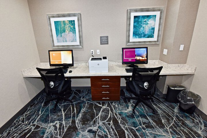 Business Center 58 of 59