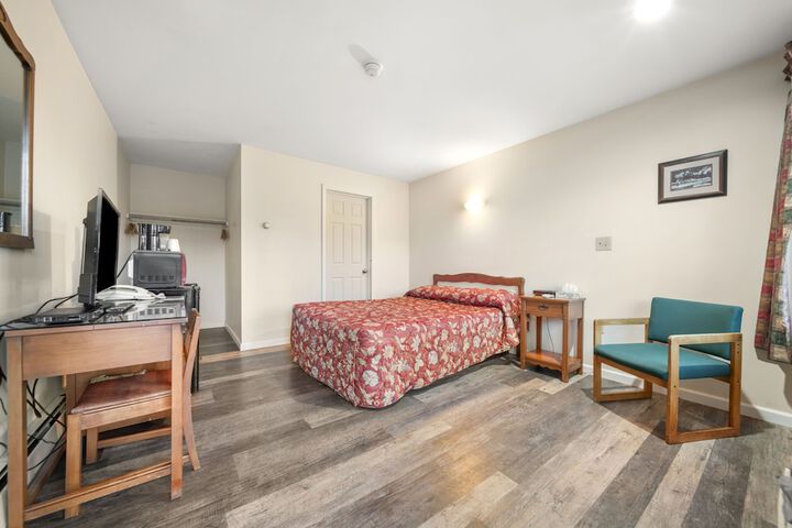 Room 21 of 59