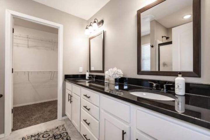 NEW Beautiful and Spacious Home