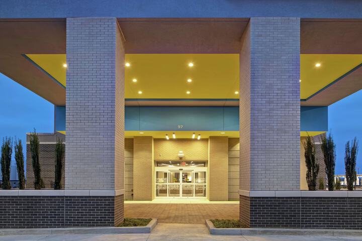 Tru by Hilton Oxford