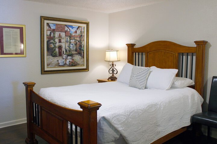 Room 17 of 40