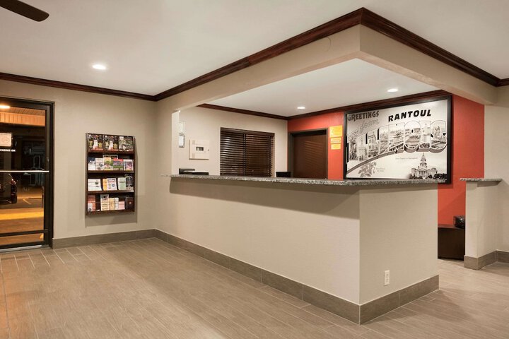 Super 8 by Wyndham Rantoul