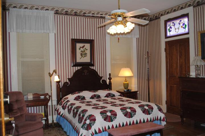 Room 43 of 64