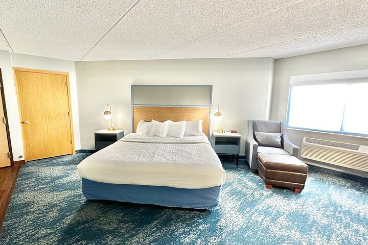 Room 27 of 53