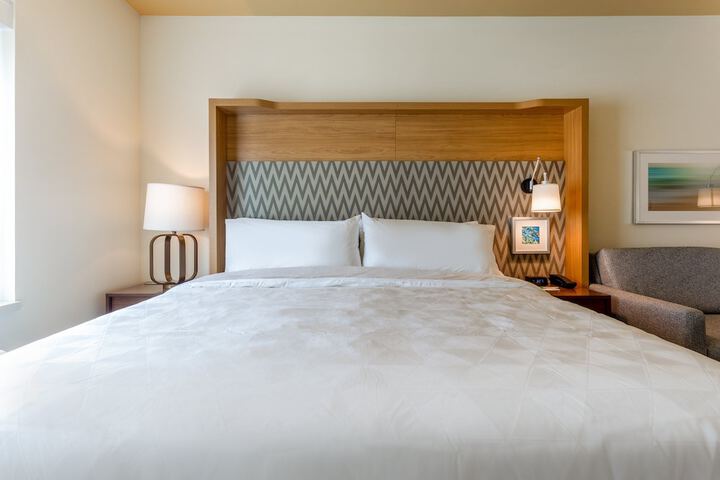 Holiday Inn & Suites Cedar Falls - Waterloo Event Center by IHG