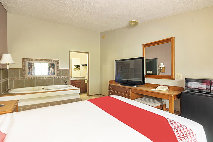 Room 14 of 38