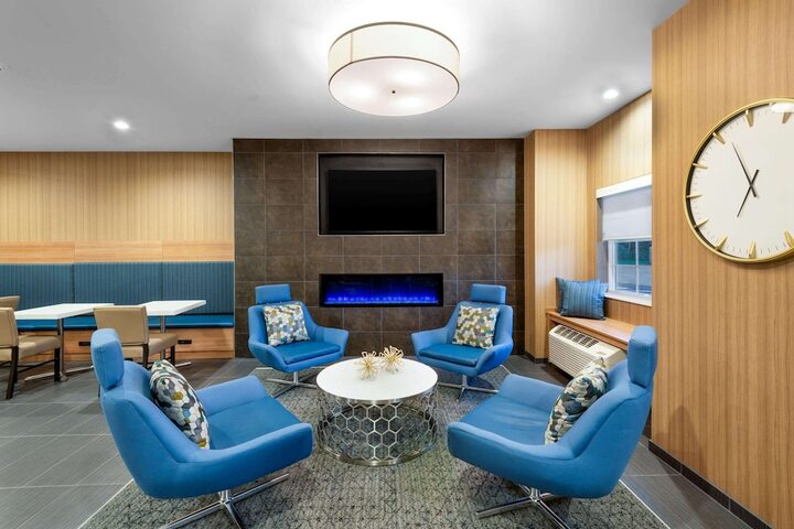 Hotel Interior 5 of 25