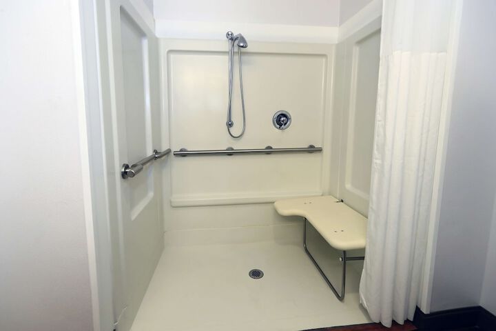 Room 66 of 115