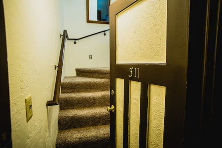 Room 73 of 92