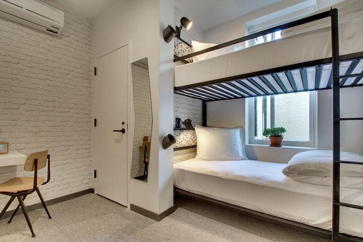 Room 28 of 111