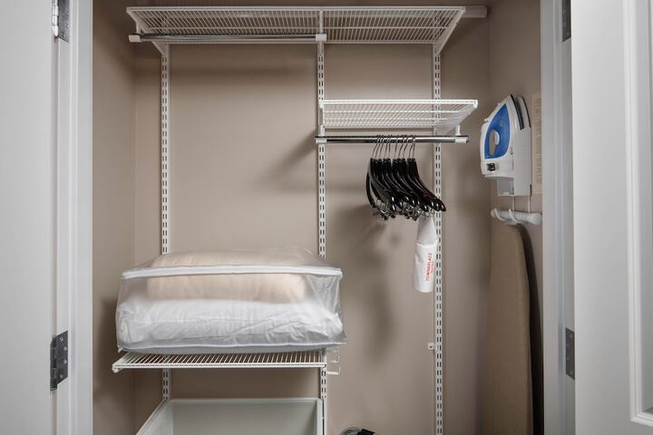 Room 15 of 37