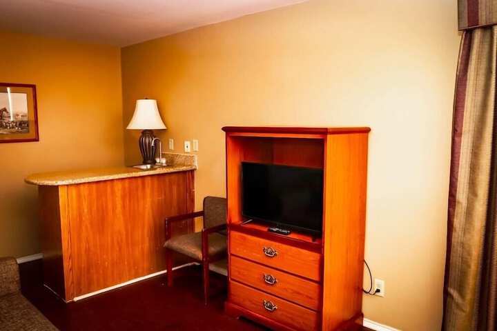 Room 13 of 20