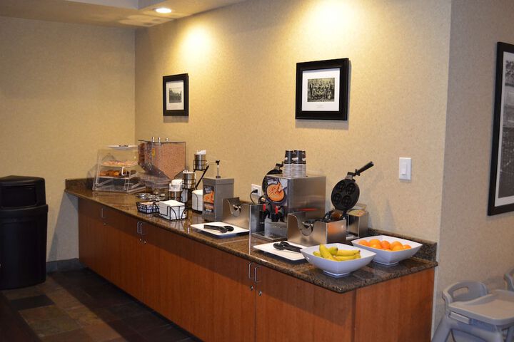 Breakfast/Coffee Service 54 of 68