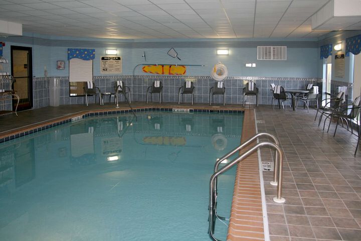 Pool 4 of 30