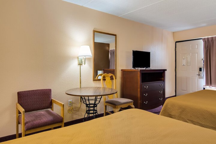 Room 20 of 34