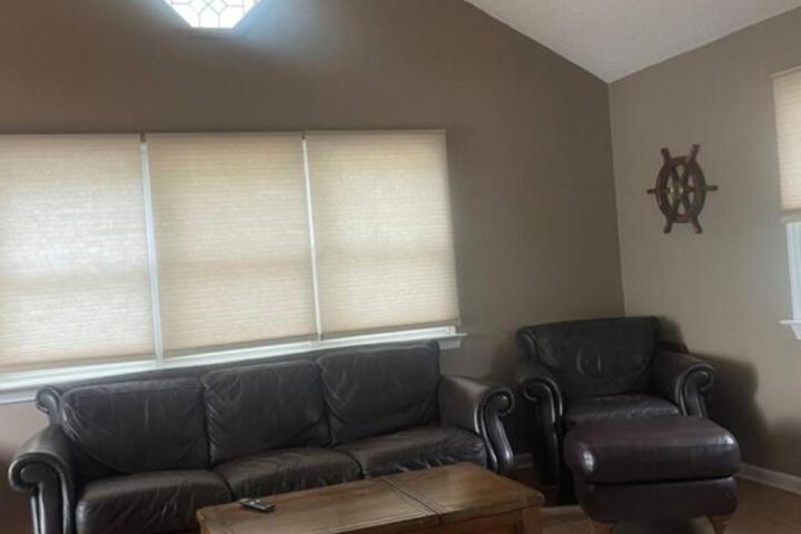 Three Bedroom House - Cape May short walk to the Bay