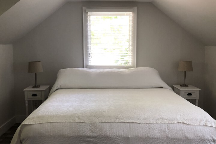 The Woodstock Inn on the Millstream