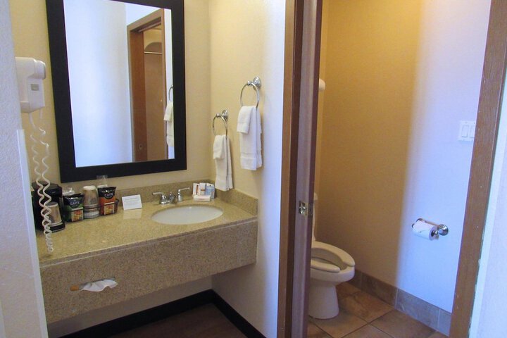 Room 16 of 26