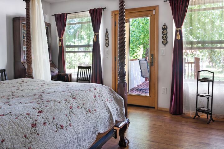 Room 32 of 73