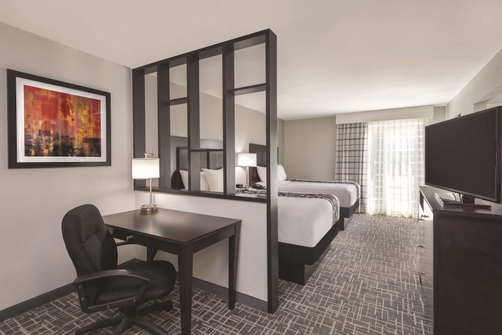 Room 22 of 62
