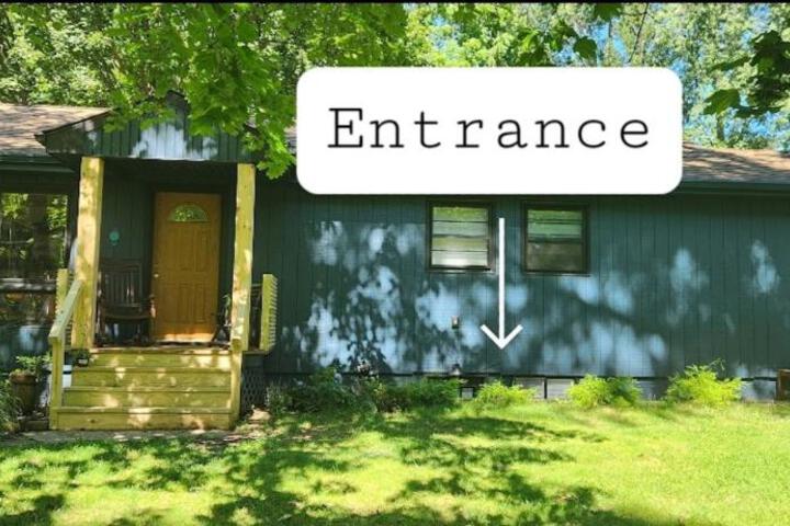 Hibiscus Suite - Private Studio Apartment in Rhinebeck Village