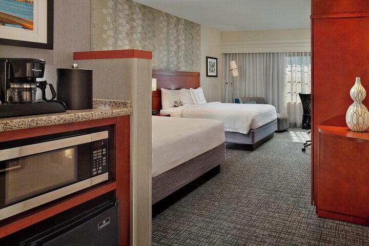 Courtyard by Marriott Stuart