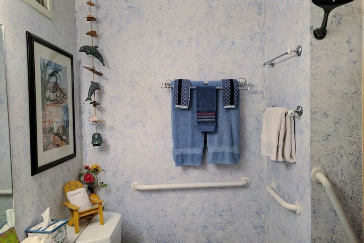 Room 43 of 83