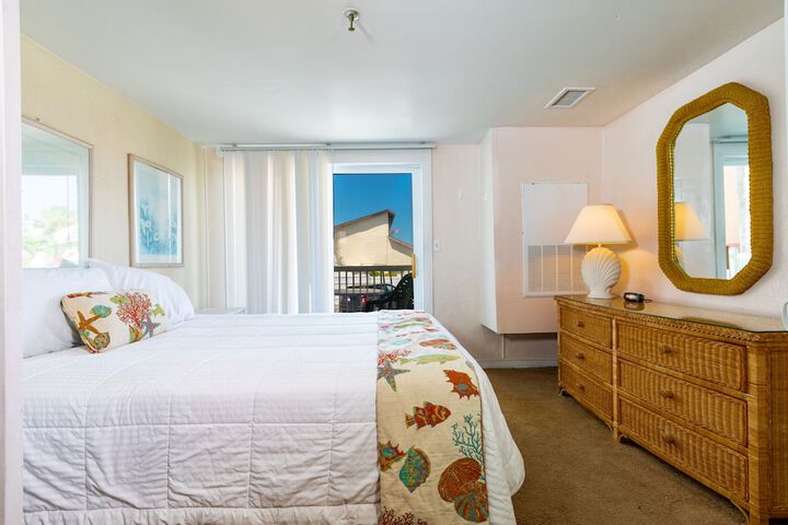 Room 22 of 82