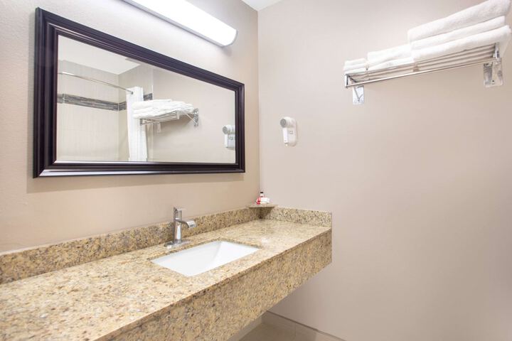 Room 20 of 27