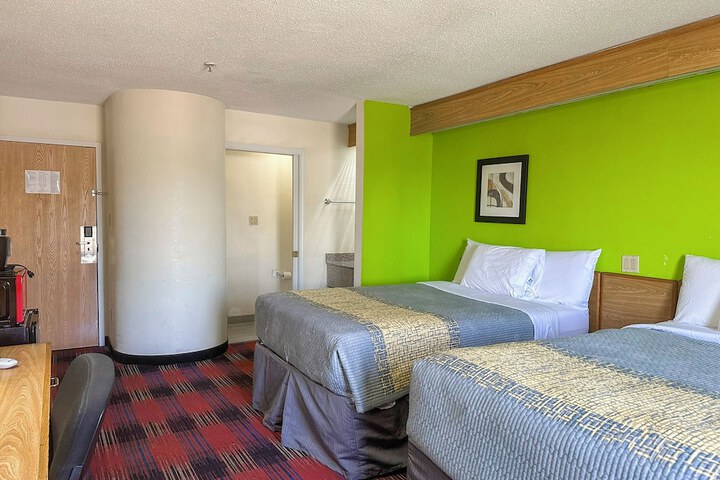 Classic Inn by Townhouse American Way Memphis I 240